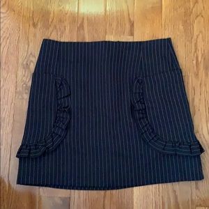 Cute striped skirt with ruffled pockets